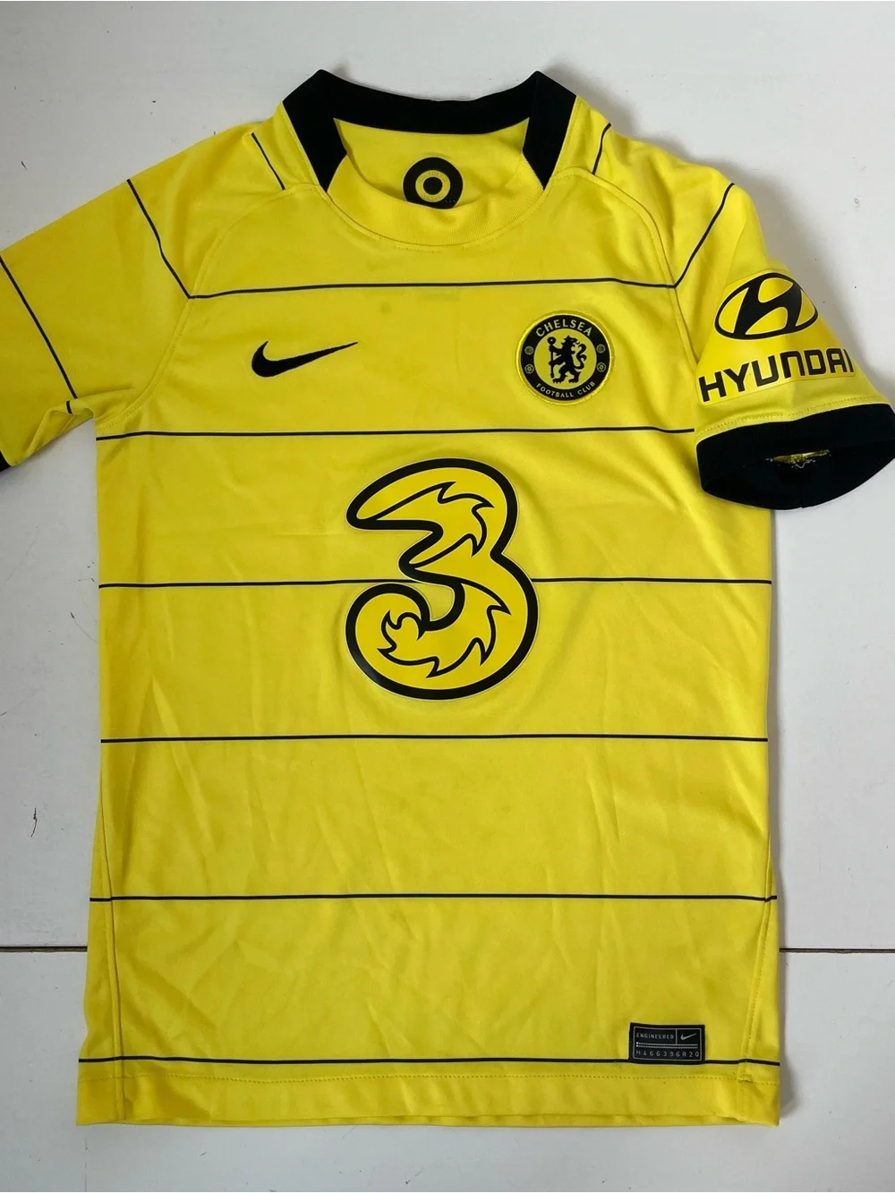 Authentic Nike Chelsea Away Kit 2021-2022 Yellow Soccer Jersey Youth size M